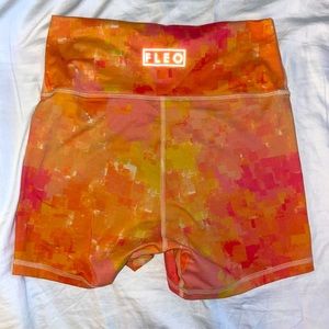 FLEO TRUE HIGH ORANGE CAMO SHORTS